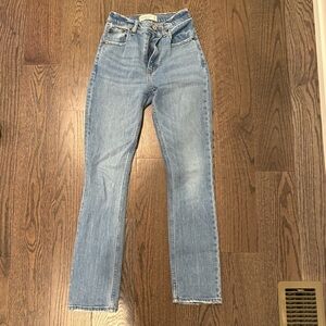 Abercrombie 90s Slim Fit ultra high rise jeans